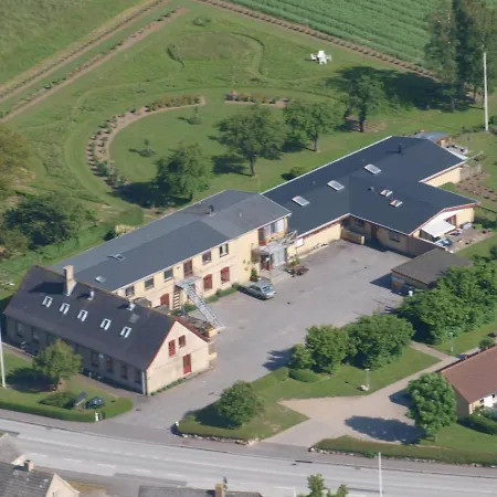 Nygammelso Bed & Breakfast 3* Stege